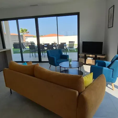 Neuve Hemera , 8 Couchages, Piscine & ポルティラーニュ