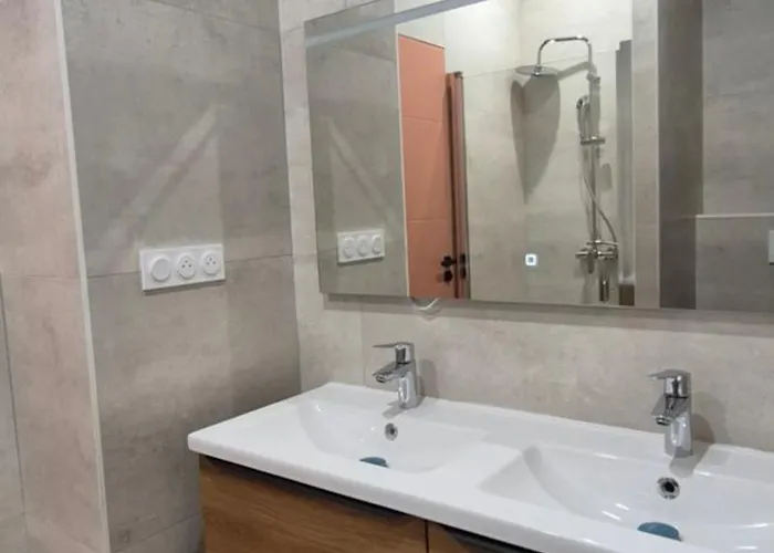 Tatil Evi Neuve Hemera , 8 Couchages, Piscine & Portiragnes